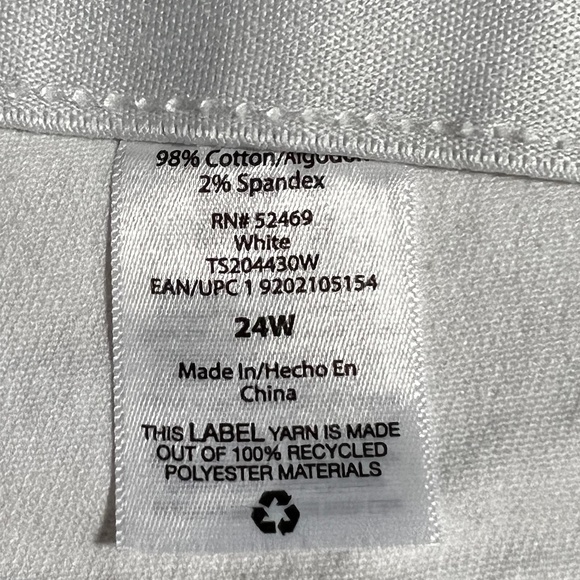 Terra & Sky White Distressed Crop Jeans - Picture 10 of 10